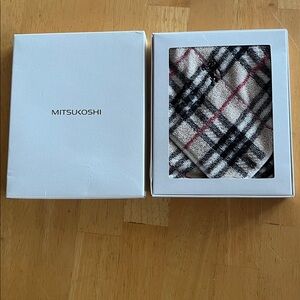 NWT 100% Authentic Burberry handkerchief hand towel